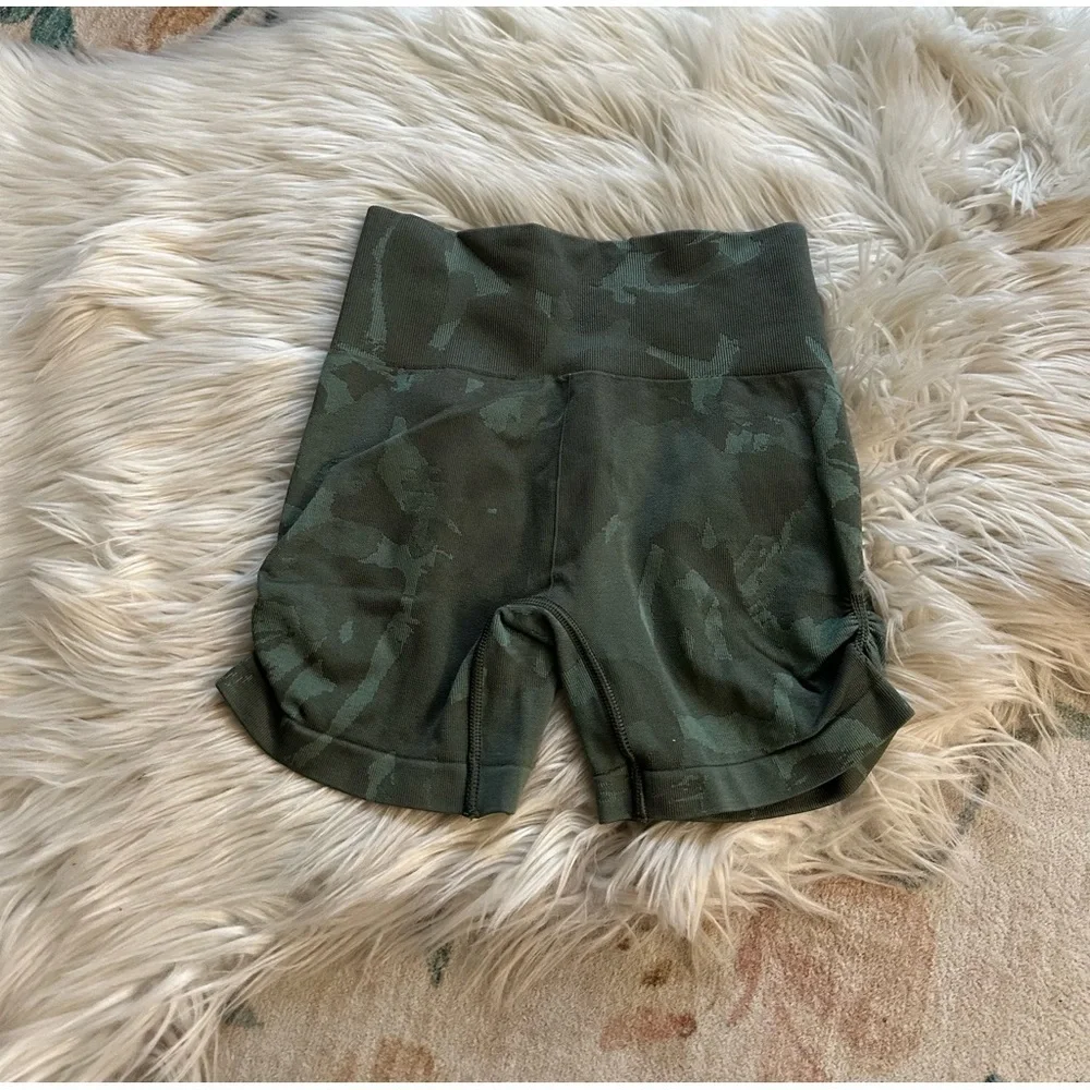 GYMSHARK Adapt Camo Seamless Shorts